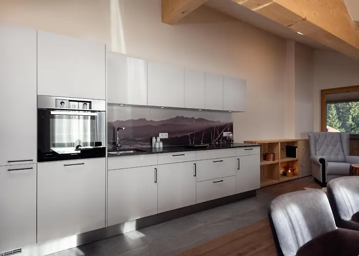 Montis アパート フラッハウ